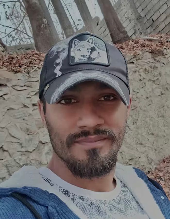 Portrait of Mehdi Mahmodi, aged 21, from Karaj, killed on January 8, 2026.