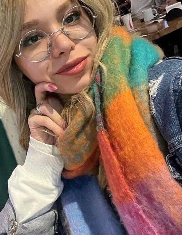 Portrait of Robina Aminian, aged 22, from Tehran, killed on January 7, 2026.
