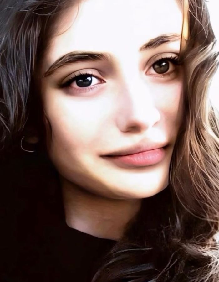 Portrait of Zahra Mabodi, aged 17, from Karaj, killed on January 9, 2026.