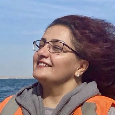 Arezoo Abedi, 50 · Esfahan · 19 Dey — zabity podczas represji w Iranie w latach 2025-26